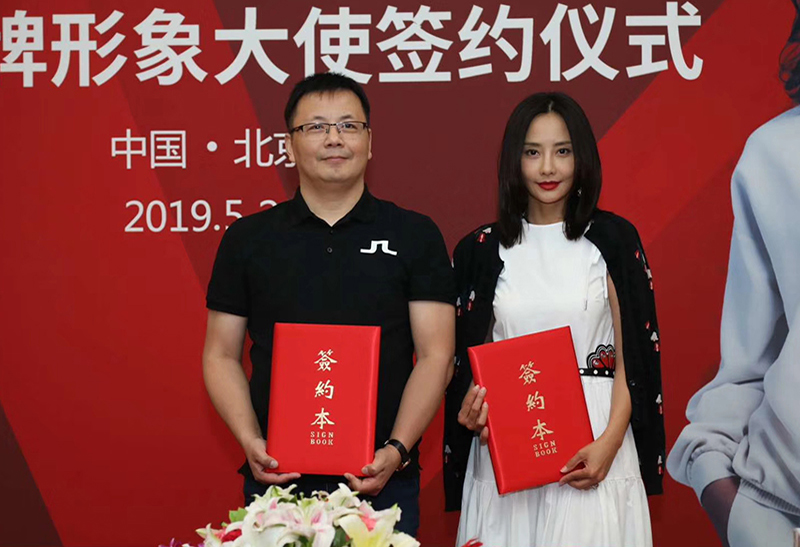 蘊蓓攜手著名影視明星馬雅舒